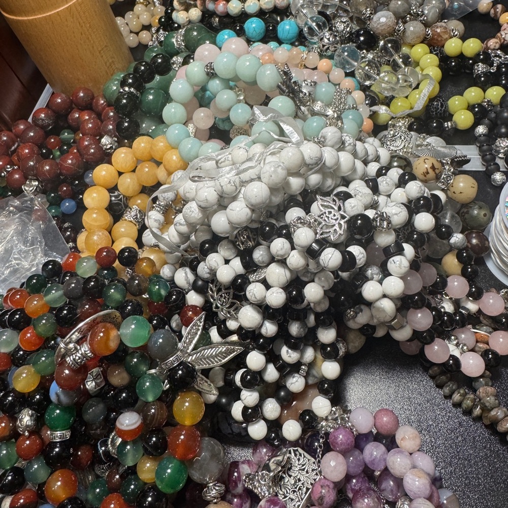 Elegant Multicolor Beaded Bracelet’s